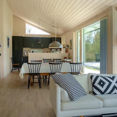 Stunning In With Sauna, Swimming Pool And Internet